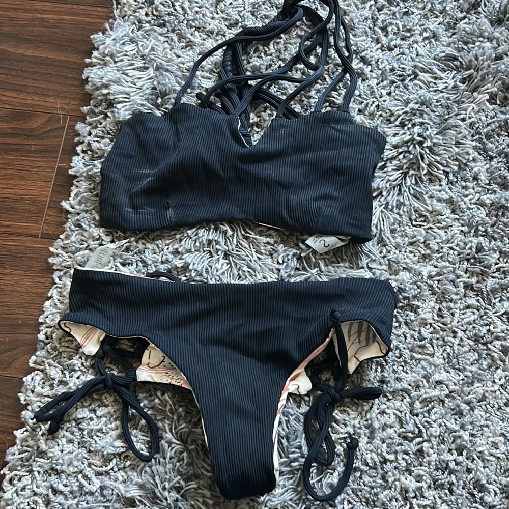 Strange bikinis reversible bikini